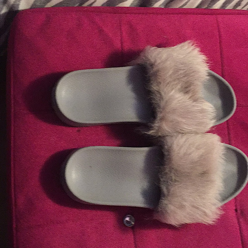 UGG slides size 7 and a half gray